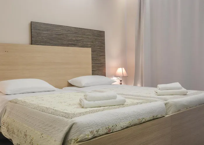 Delfini Beach Hotel&Suites