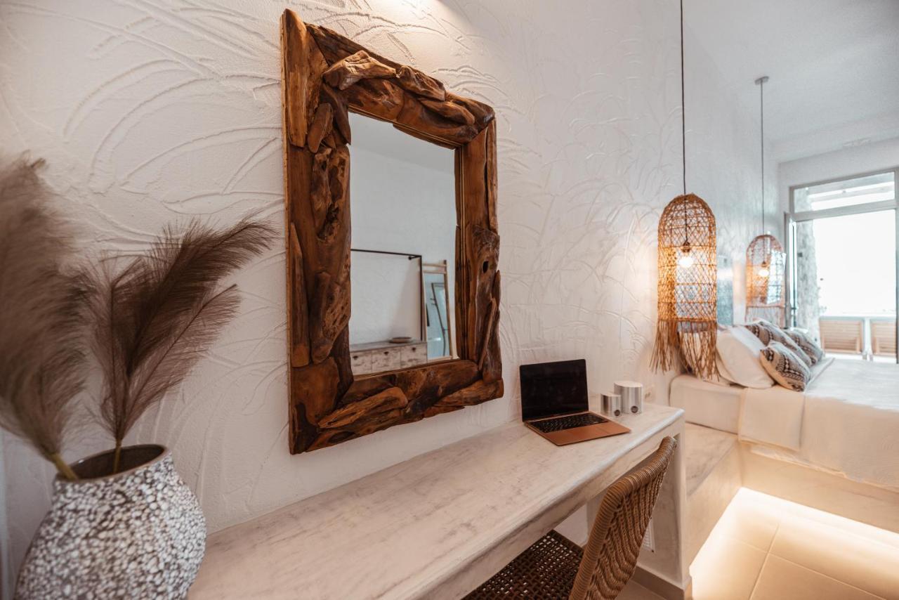 Delfini Hotel&suites Hotel